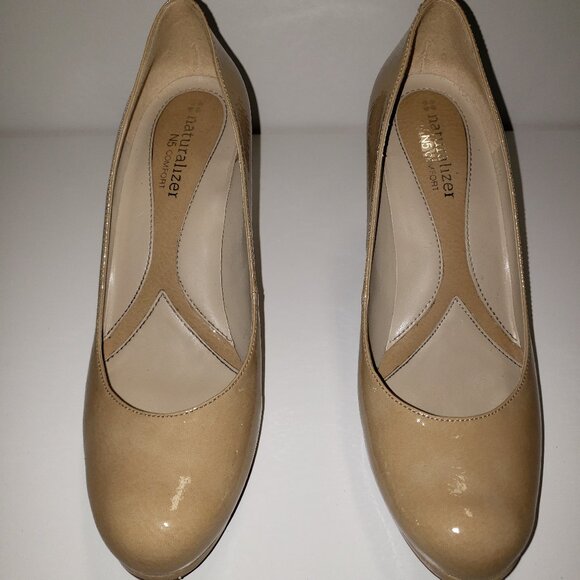 Taupe/Beige Patent High heel sz 6.5 - Picture 1 of 11